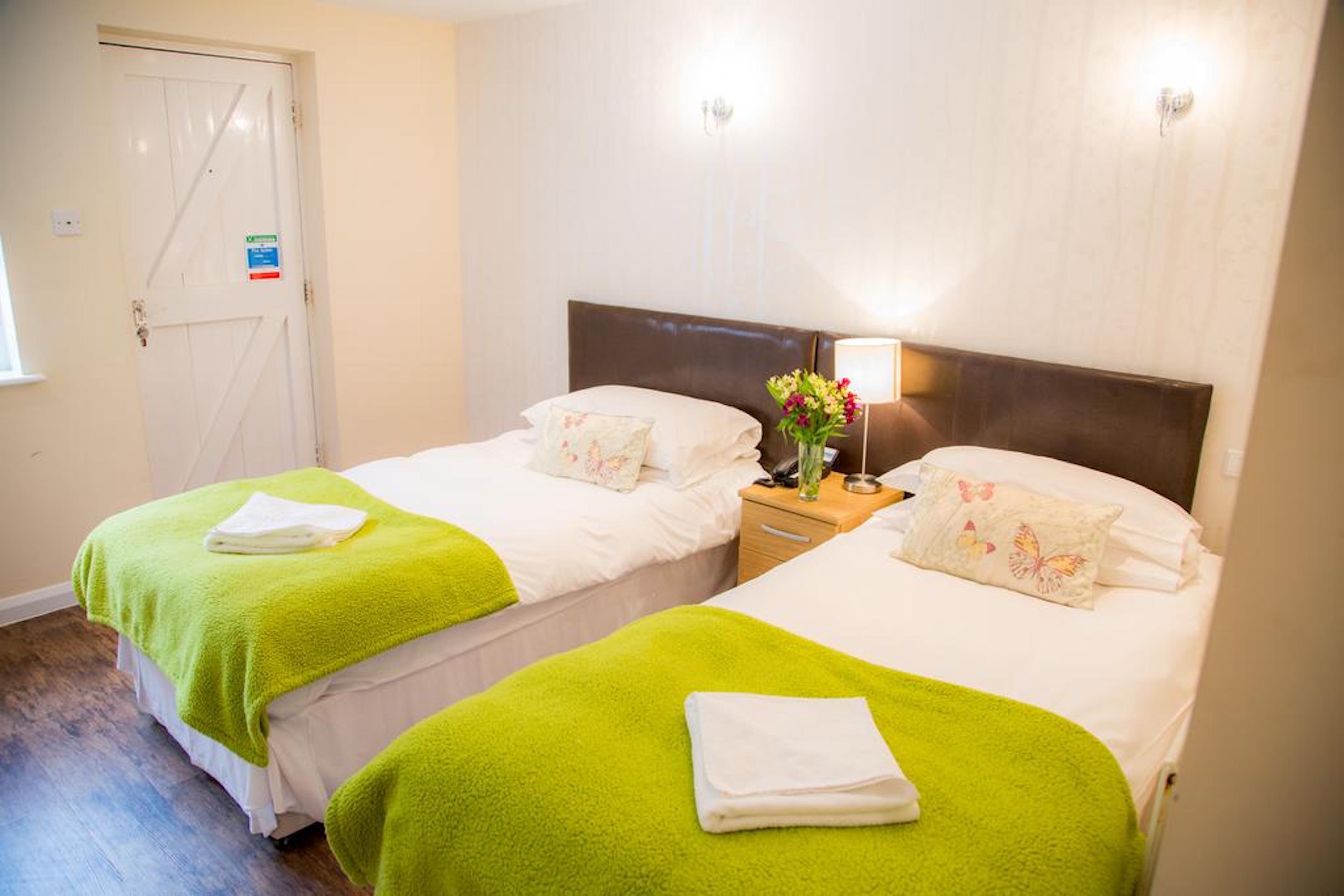 Stay And Relax At The Yew Tree Manuden エクステリア 写真