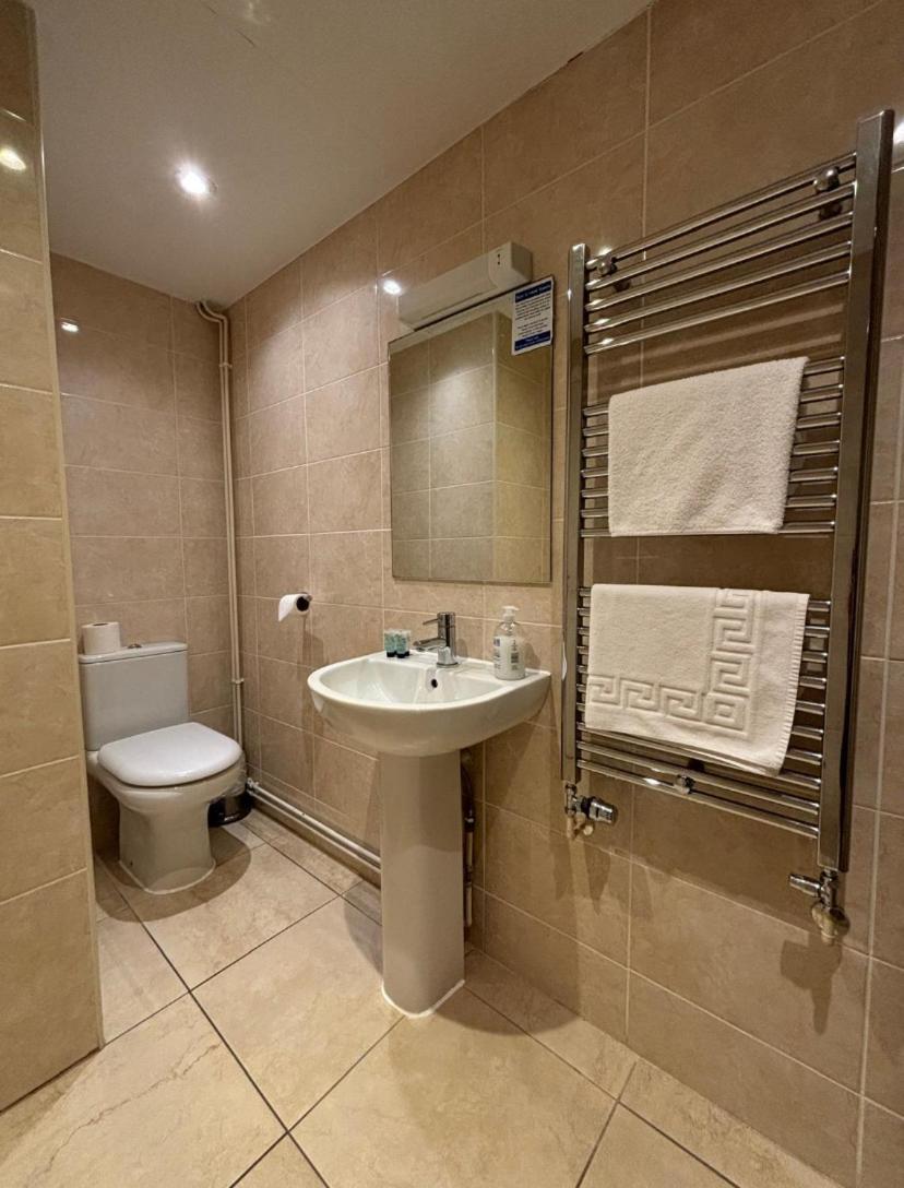 Stay And Relax At The Yew Tree Manuden エクステリア 写真